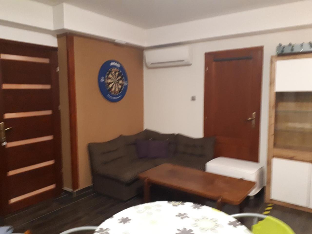 Kertvarosi Apartman Тисауйварош Экстерьер фото